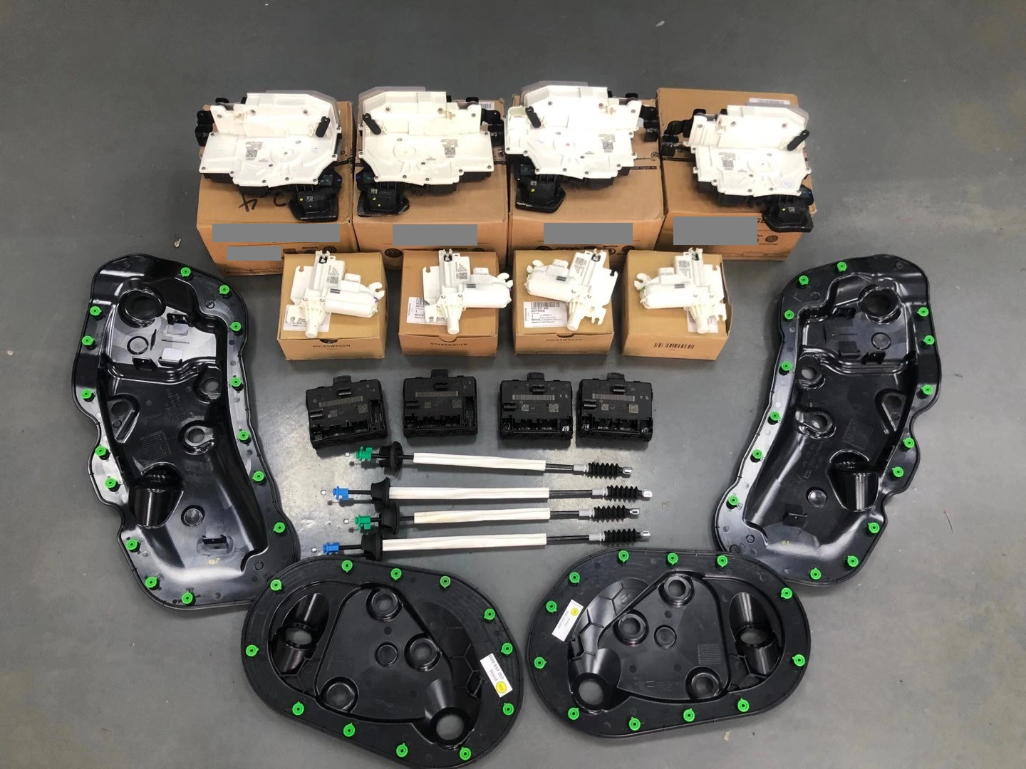 Electric Suction Door Kit For Audi Q8 Sq8 Rsq8 Urus 2 Electric Suction Door Kit For Audi Q8 SQ8 RSQ8 Urus - Image 2
