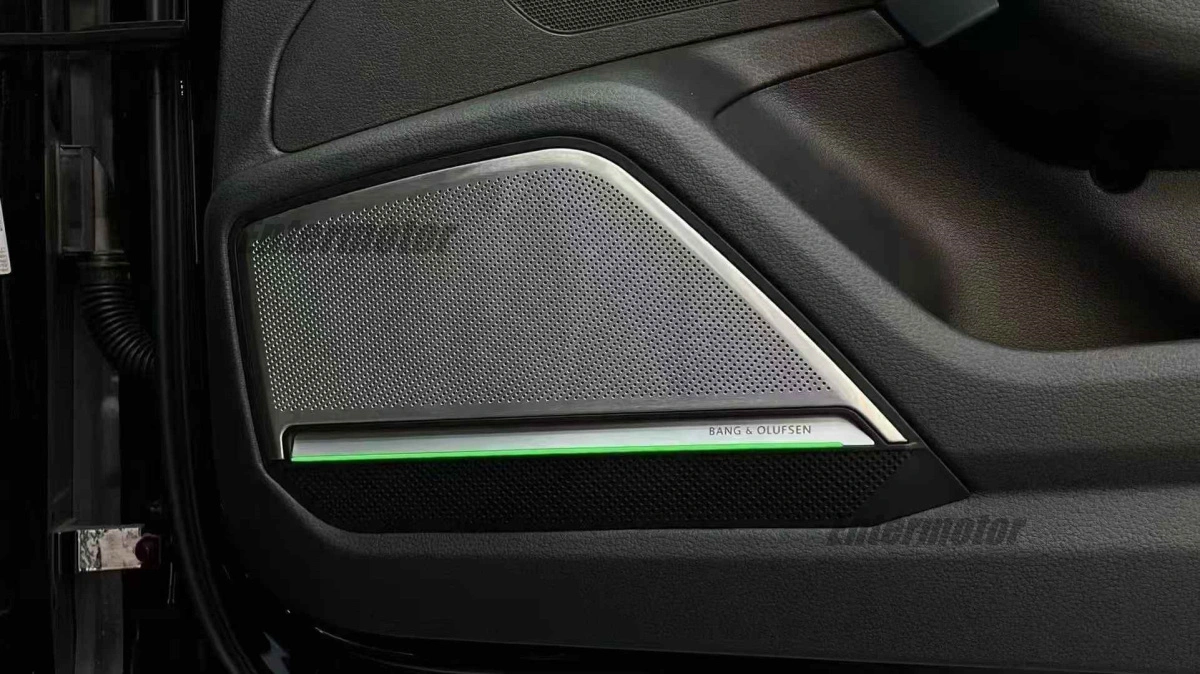 Audi A6 S6 RS6 A7 S7 RS7 C8 door speaker cover multi-color ambient light metal speaker cover