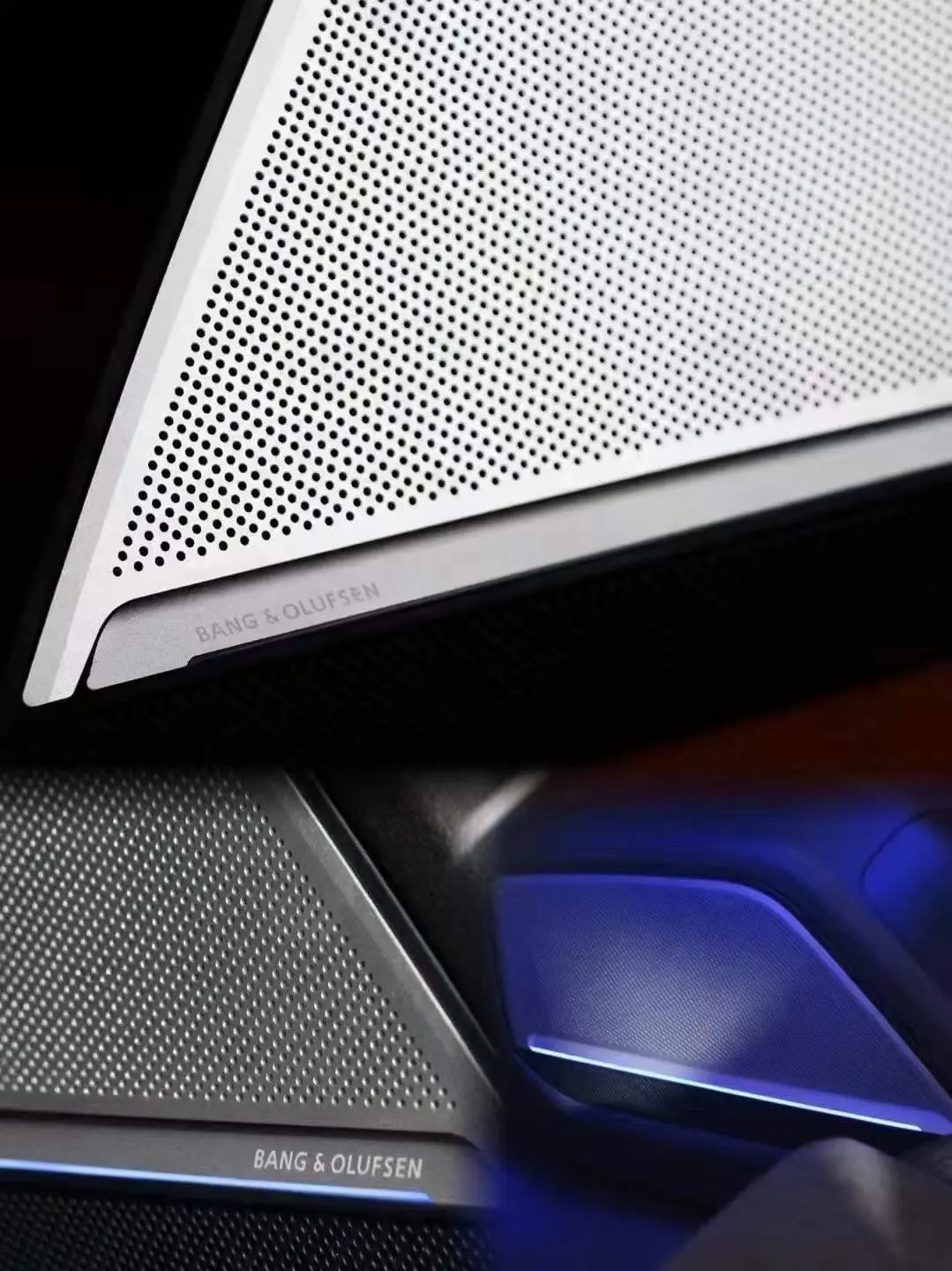 Audi A6 A7 S7 Rs7 S6 Rs6 C8 Door Speaker Cover Multi-Color Ambient Light Metal Speaker Cover 5 Audi A6 A7 S7 RS7 S6 RS6 C8 door Speaker Cover multi-color ambient light metal speaker cover - Image 5